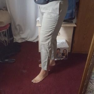 GAP Olive Colored Vintage Rolled Crop Kahkis 16